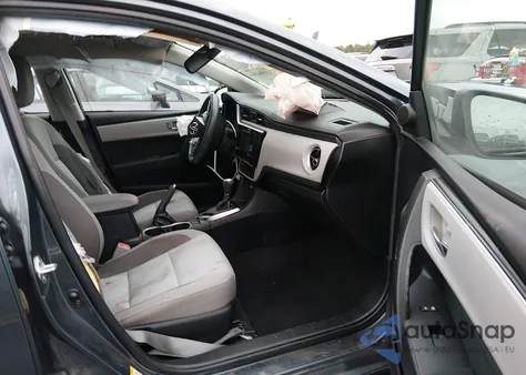 2018 Toyota Corolla Le z USA, uszkodzony, nr VIN 2T1BURHE4JC083568